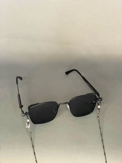 Moderna | Black × Dark | Badesa issue