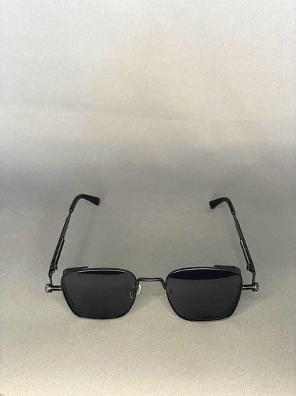 Moderna | Black × Dark | Badesa issue