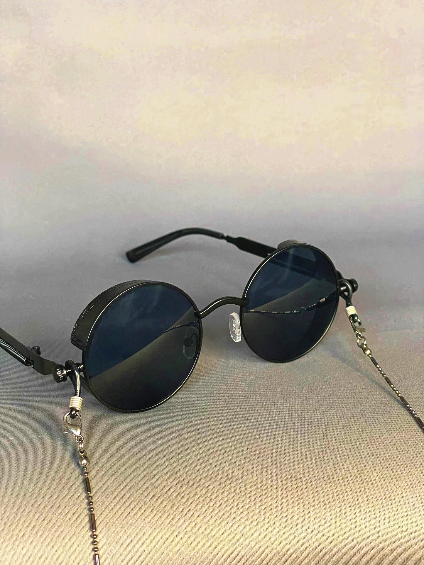 Industy | Black × Dark | Badesa issue