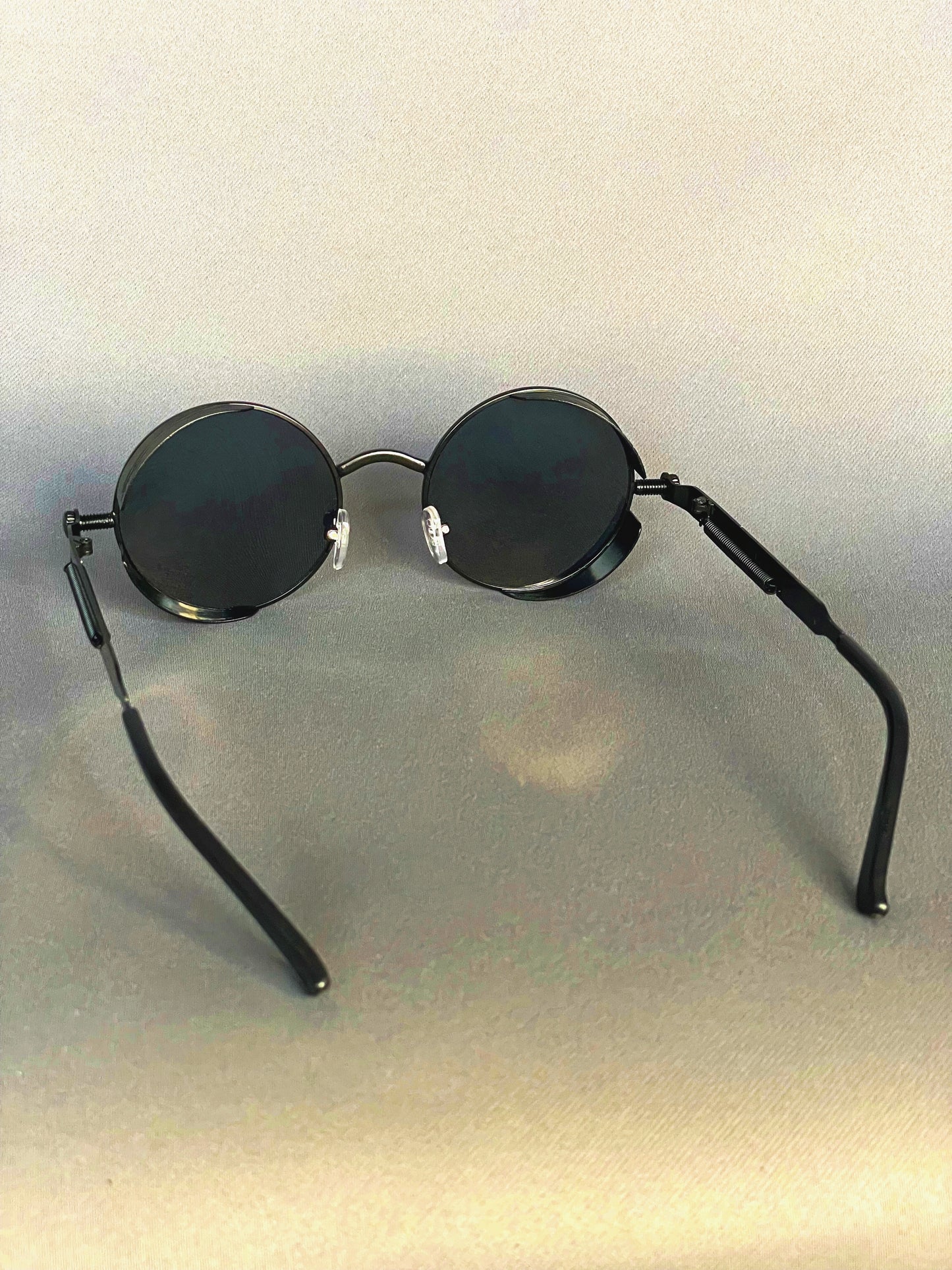 Industy | Black × Dark | Badesa issue
